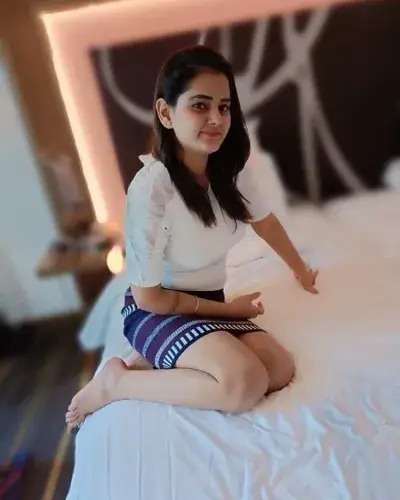 Escort Service In Wadwani