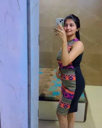 Escort Wadwani